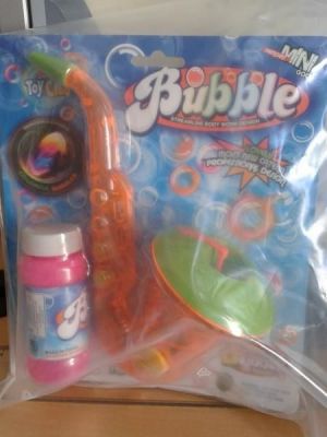Rappel produit BUBBLE  Saxophone Jouet  Bulles de Savon 6698Code barre: 5 400311 820710