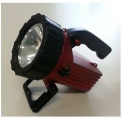 Rappel produit CARREFOUR Lampe-Torche  Rechargeable Rouge, en vente dans les hypermarchs du groupe depuis mars 2014 DY029491 (Ref fournisseur: HW607)EAN 3 610 883 138 881